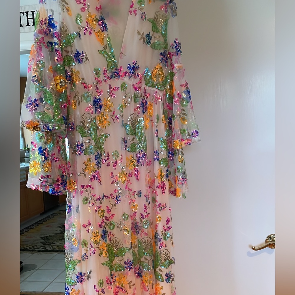 Buddy love sequin bell sleeve beauty